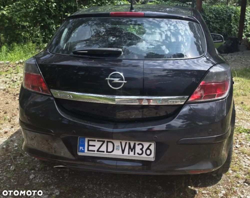 Opel Astra III GTC 1.9 CDTI Sport - 2