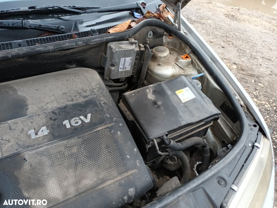 Dezmembrari  Skoda FABIA 1  1999  > 2008 1.4 16V Benzina - 5