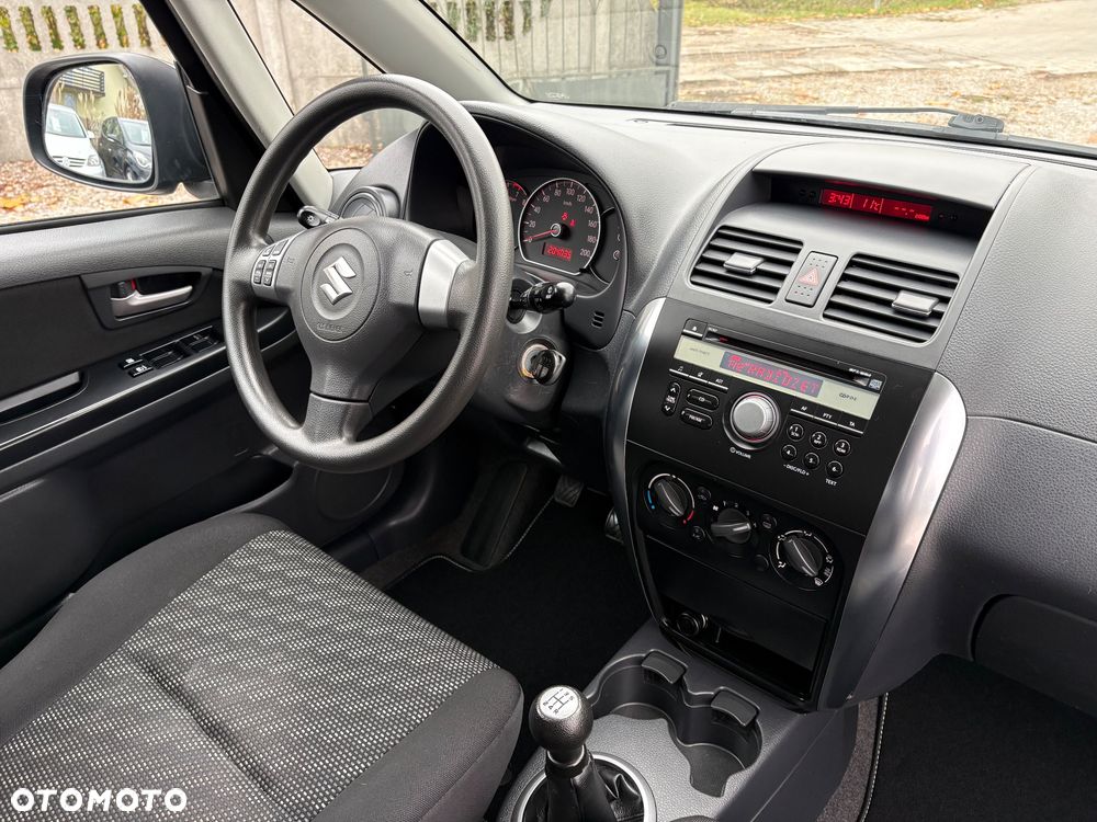 Suzuki SX4 1.6 GLX / Comfort - 30