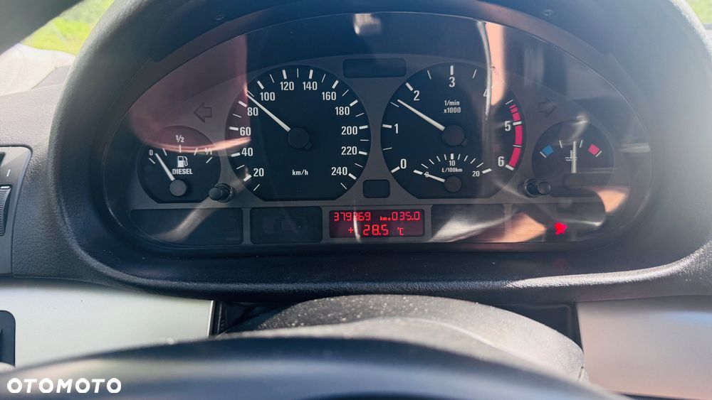 BMW Seria 3 330d - 6