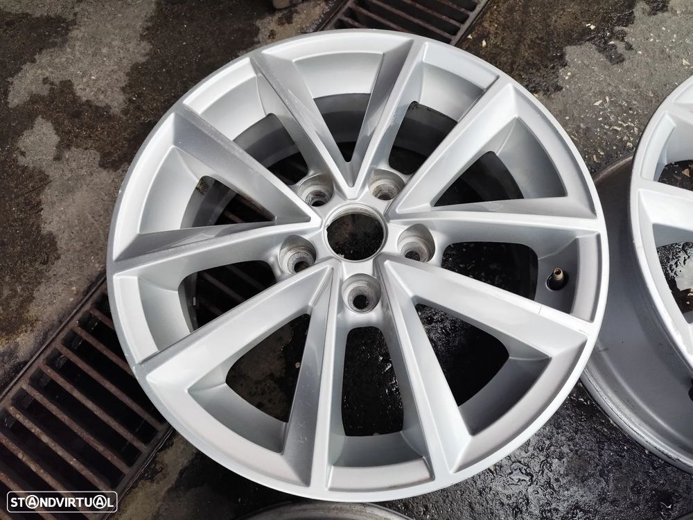 Renault Megane IV 4 - JANTES 16 POLEGADAS - J170 - 5