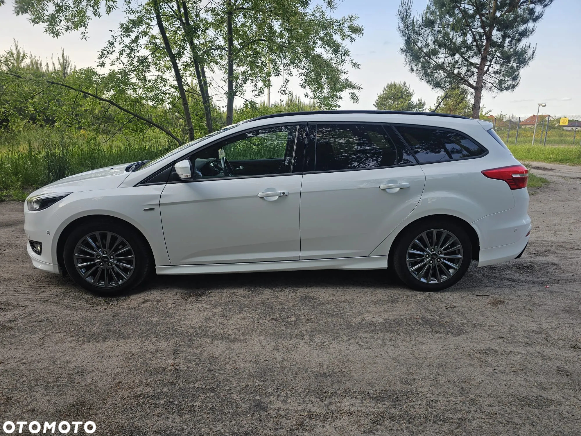 Ford Focus Turnier 1.5 EcoBoost Start-Stopp-System ST-LINE - 5