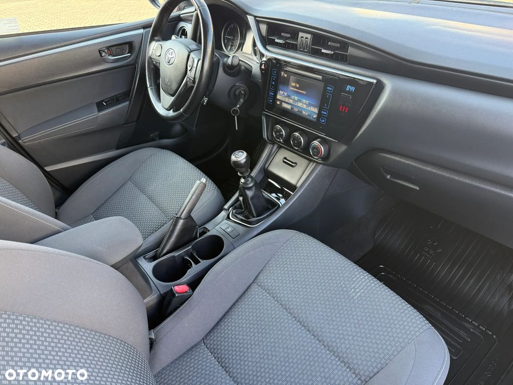 Toyota Corolla 1.6 Comfort - 15