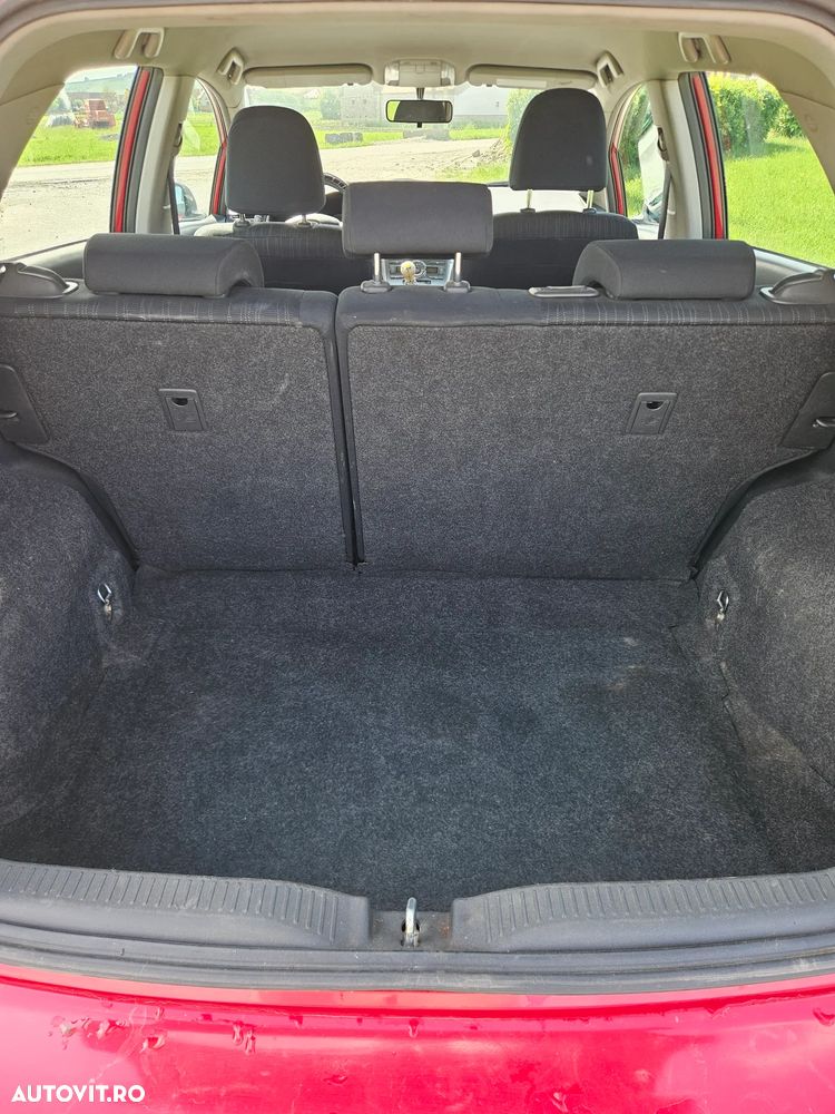 Toyota Auris 1.4 D-4D Luna - 6