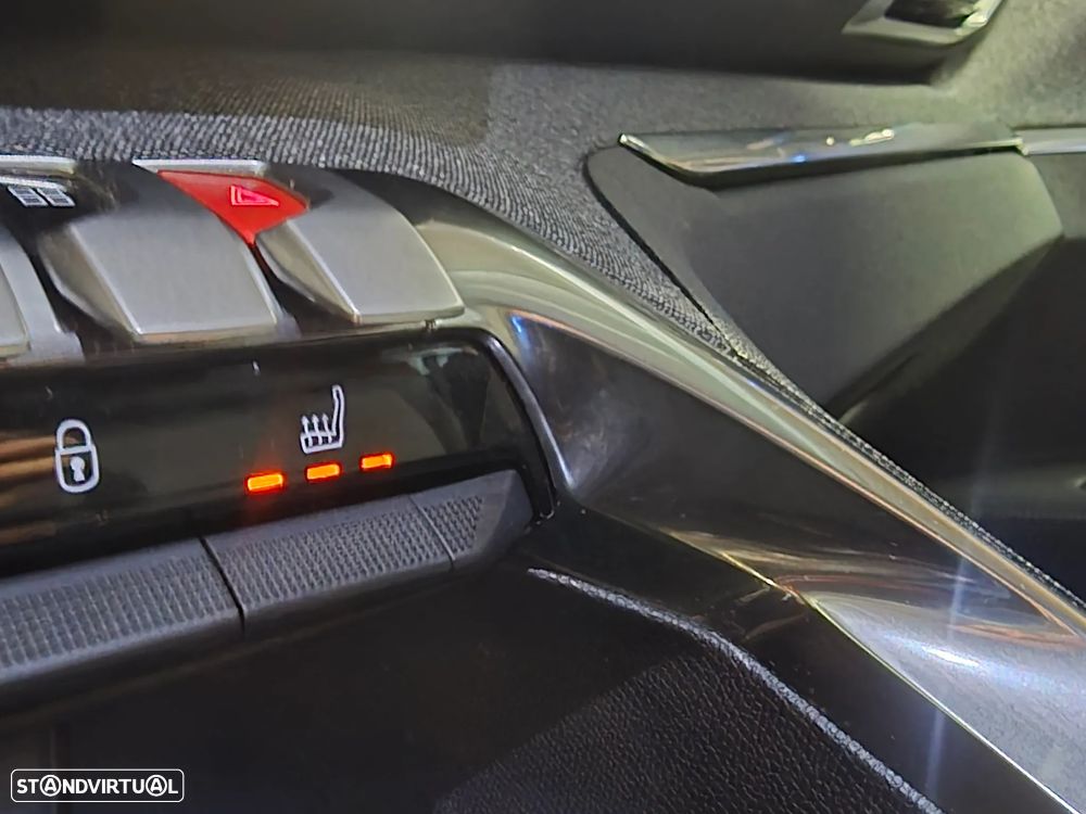 Peugeot 3008 BlueHDi 130 Stop & Start EAT8 Allure - 19