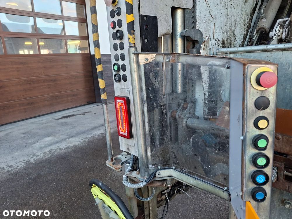 Renault D26 Śmieciarka FAUN Environnement VR5 LEV Euro 6 2014r 3 Osie Segregacja Odpady - 5