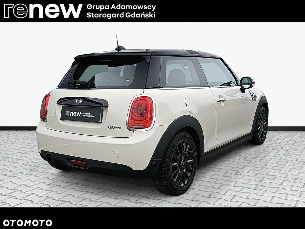 MINI Cooper Standard - 2