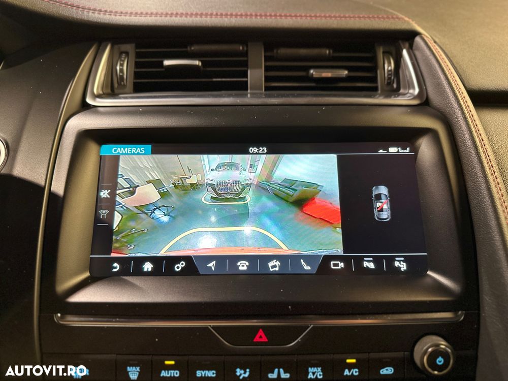 Jaguar E-Pace D180 AWD Aut. First Edition - 38