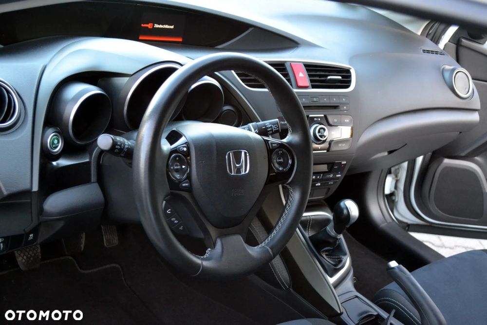 Honda Civic 1.8 i-VTEC Comfort - 22