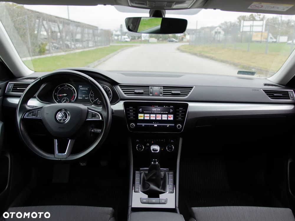 Skoda Superb 2.0 TDI Ambition - 21