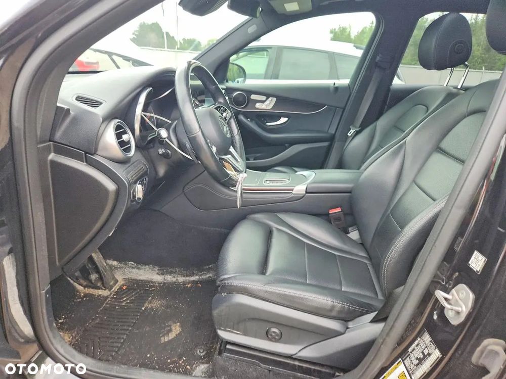 Mercedes-Benz GLC 300 4Matic 9G-TRONIC - 7