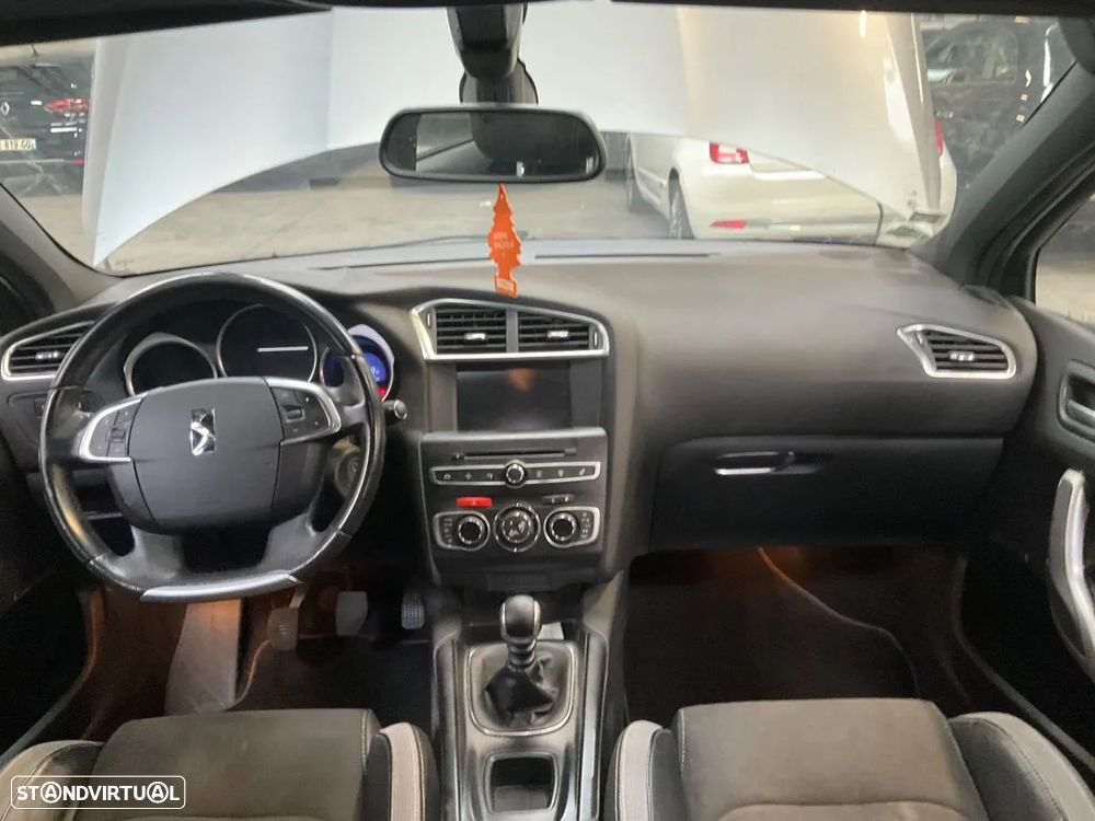 DS DS4 PureTech 130 Stop&Start SoChic - 10