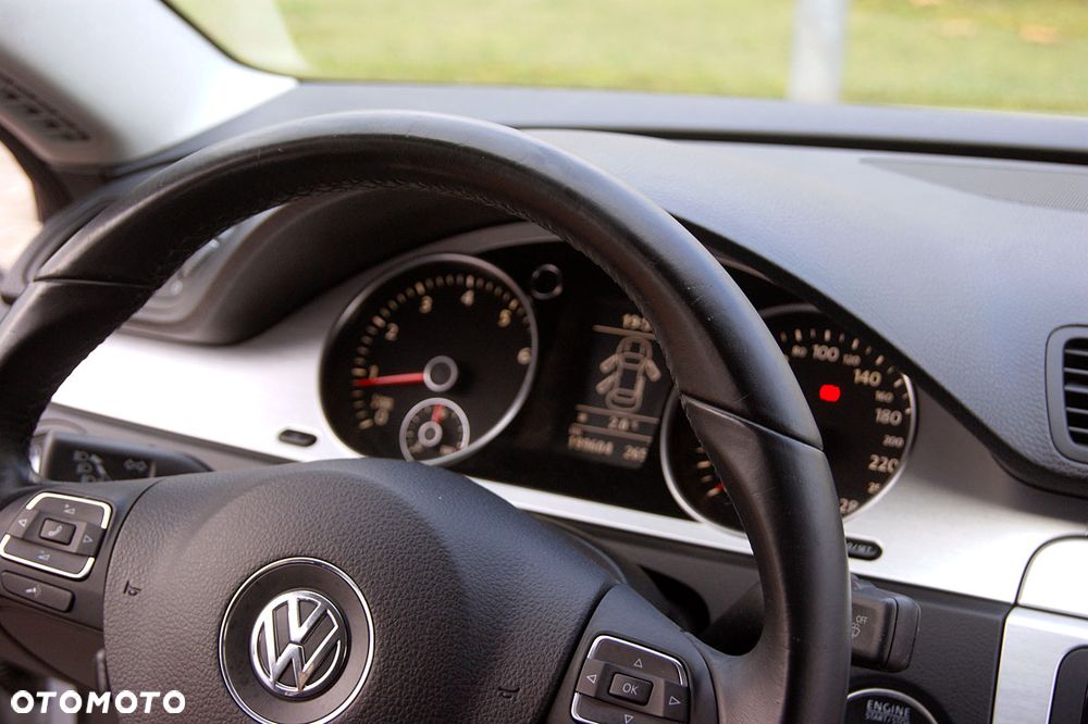 Volkswagen Passat CC - 31