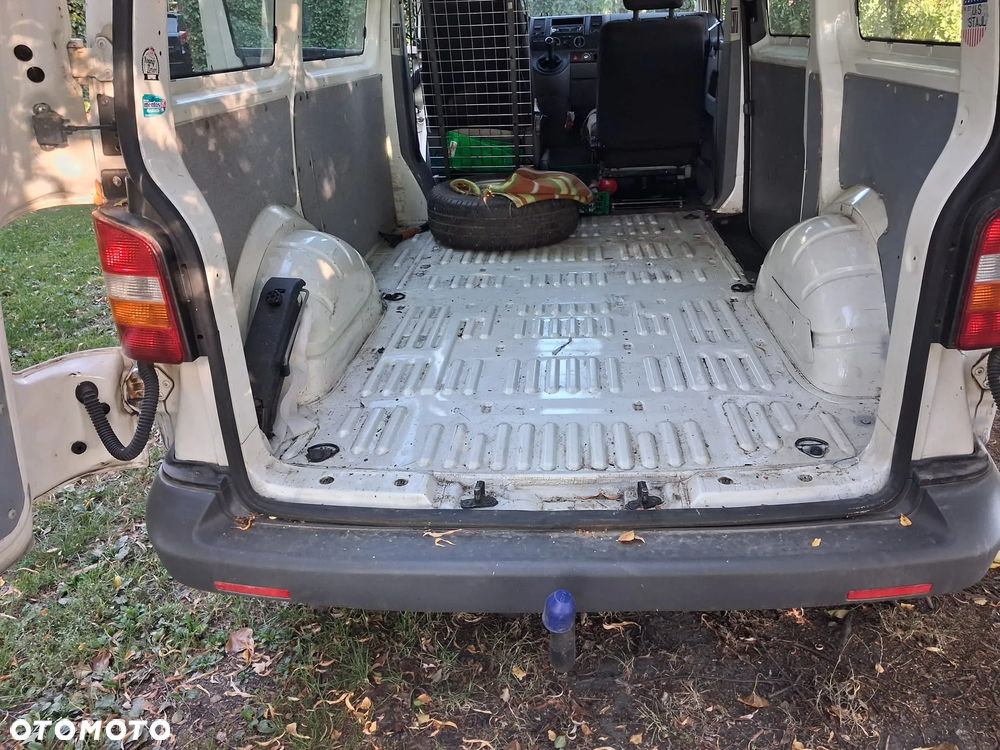 Volkswagen T5 - 33