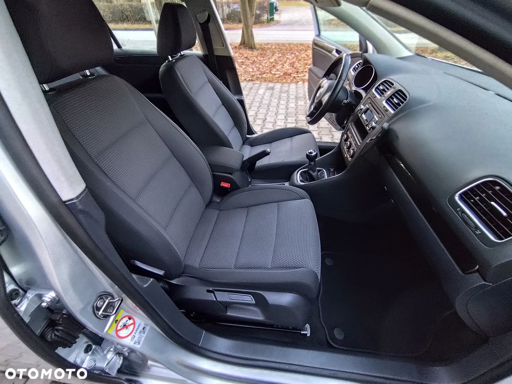 Volkswagen Golf 1.6 TDI DPF Comfortline - 28