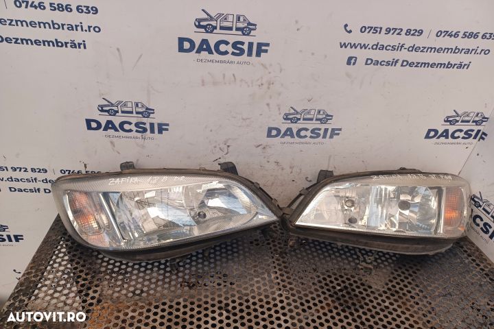 Far dreapta Opel Zafira A [1999 - 2003] Minivan 5-usi 1.8 MT (125 hp) - 1