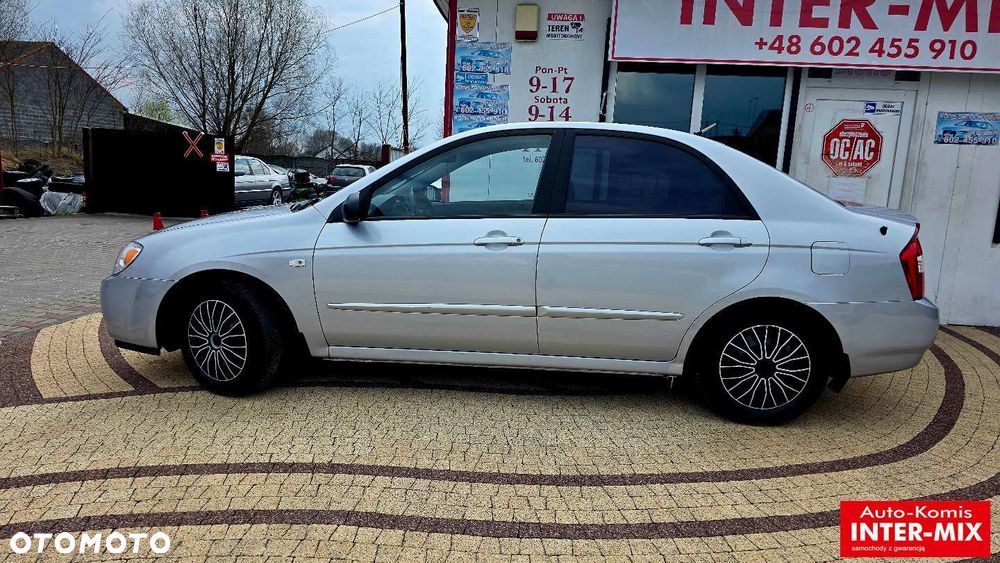 Kia Cerato - 32