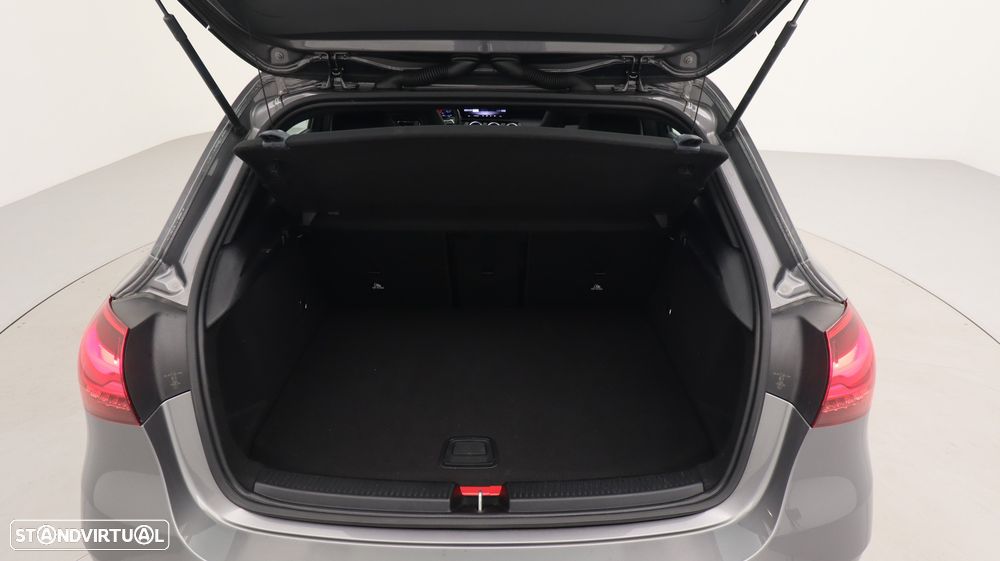 Mercedes-Benz A 250 e AMG Line - 30