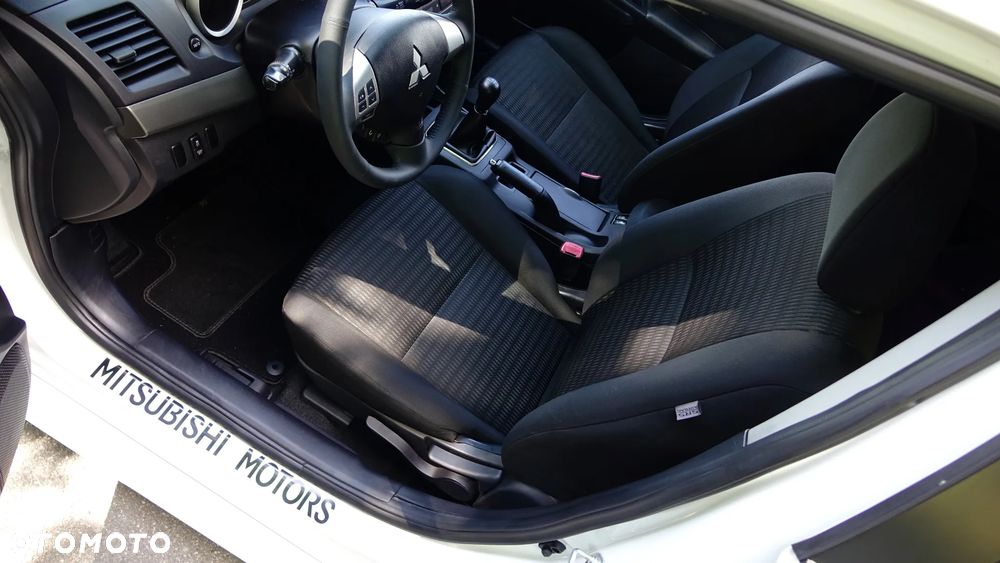 Mitsubishi Lancer 1.6 ClearTec Invite - 5