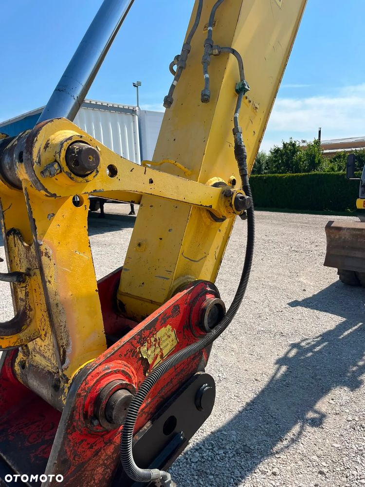 New Holland MH PLUS 18 TON - 32