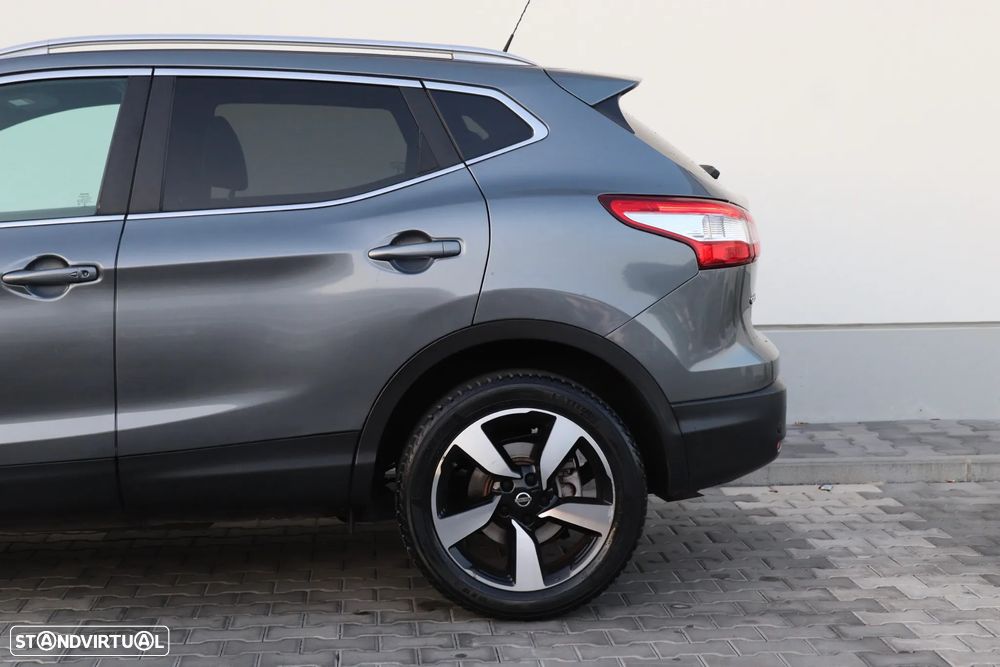 Nissan Qashqai 1.5 dCi TEKNA+ - 27