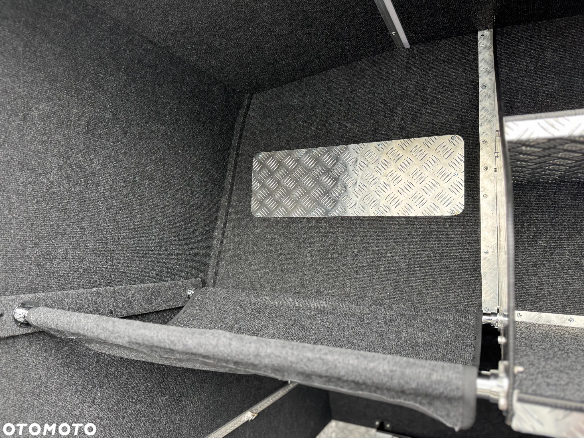 Mercedes-Benz Sprinter - 23