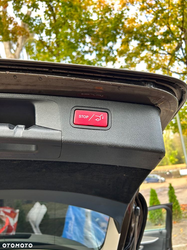 Mercedes-Benz Klasa E 220 d 9G-TRONIC - 8