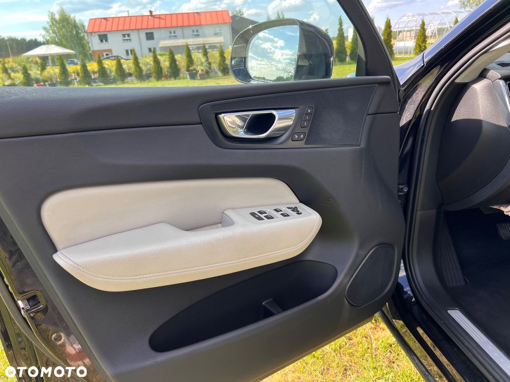 Volvo XC 60 D4 AWD Inscription - 23