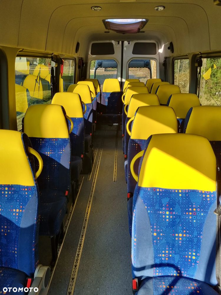 Volkswagen Crafter - 11