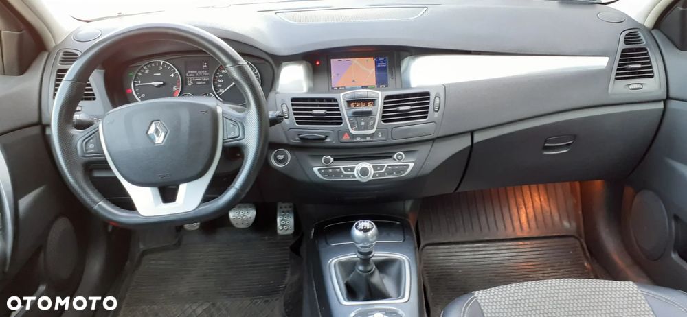 Renault Laguna 2.0 DCi GT 4WS - 9
