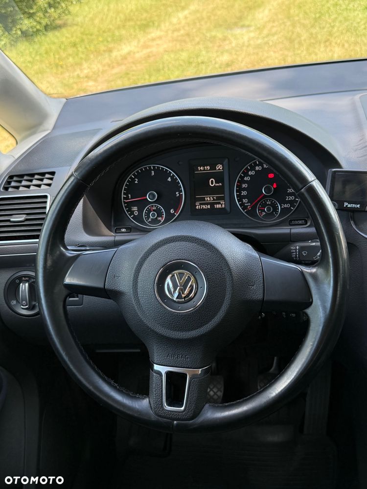 Volkswagen Touran 1.6 TDI DPF Comfortline - 4