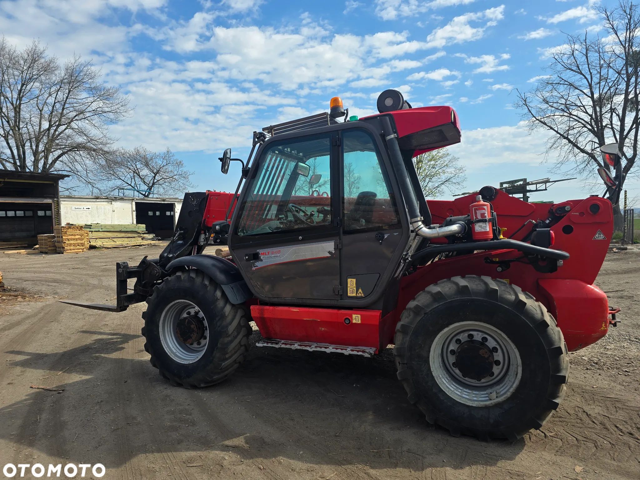 Manitou MLT 845 - 1