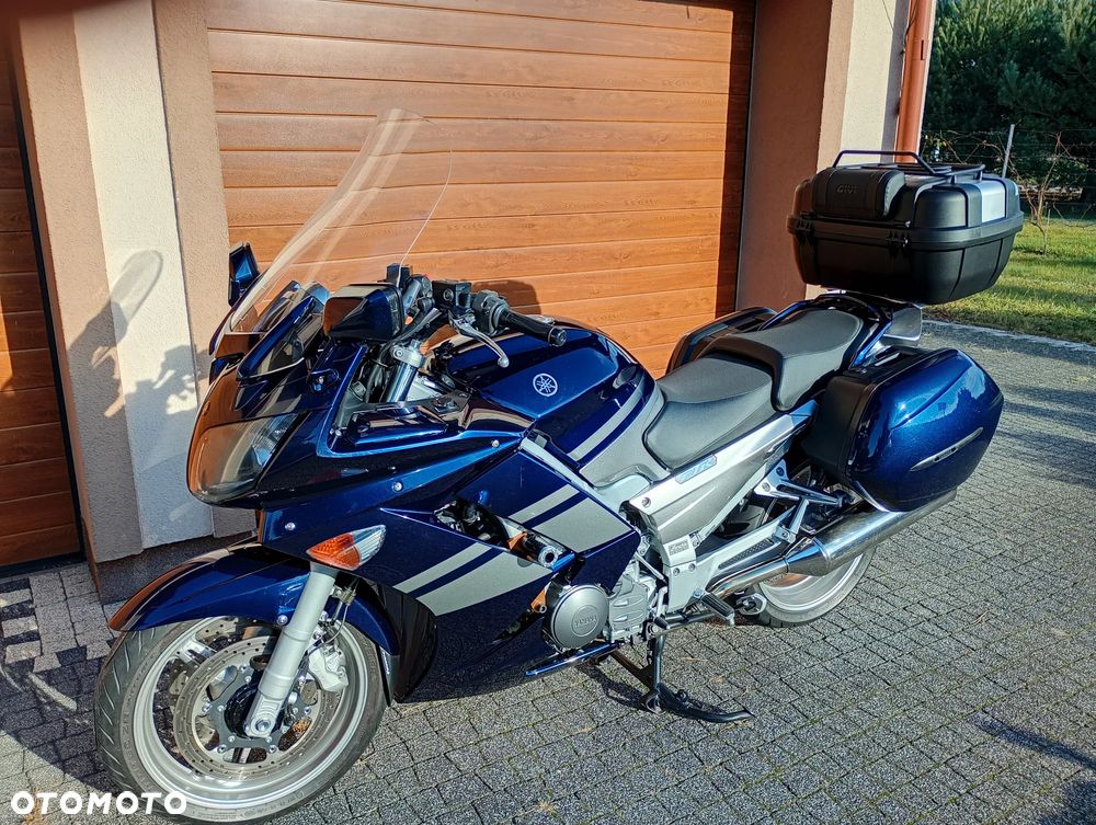 Yamaha FJR - 17