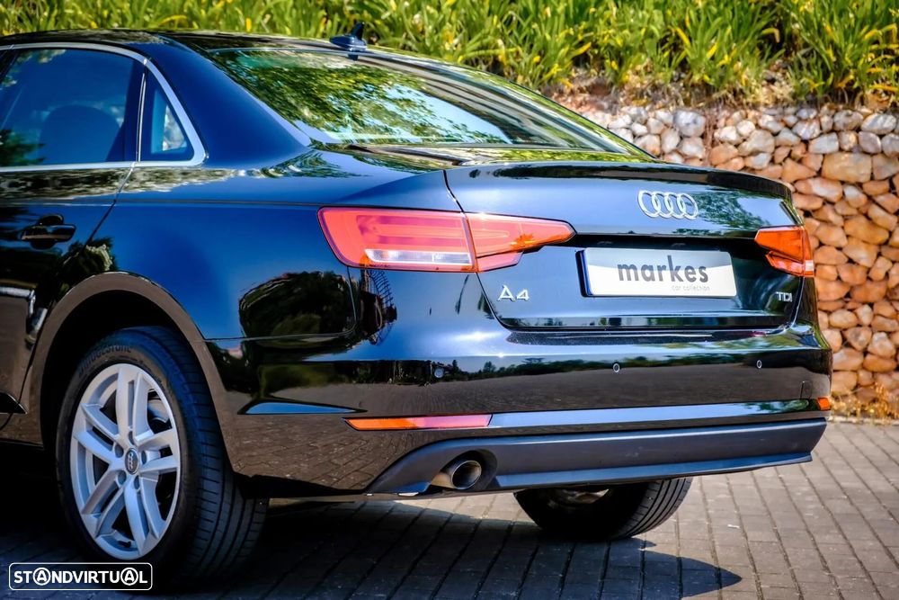 Audi A4 35 TDI Design S tronic - 24