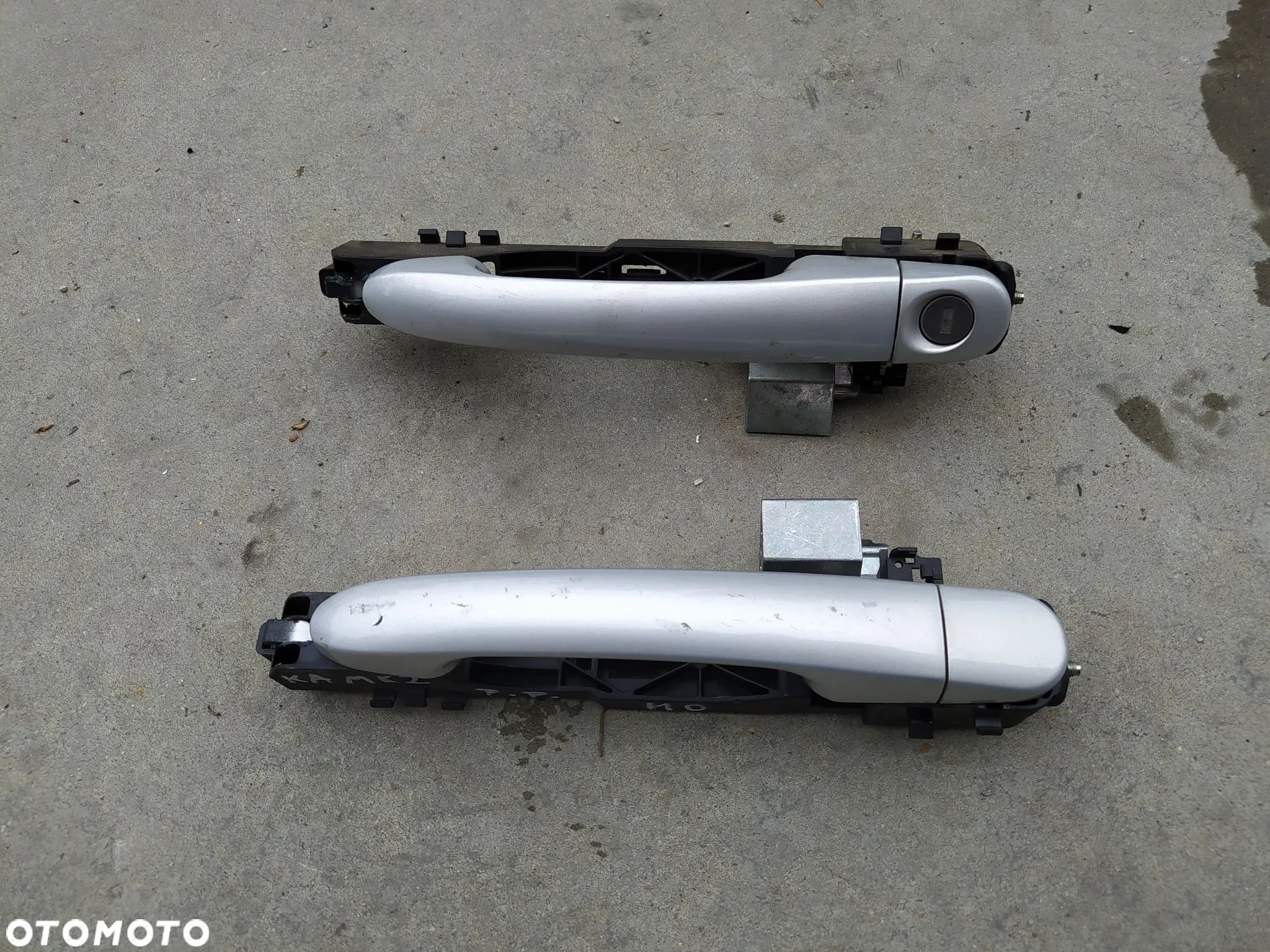 KLAMKA ZEWNĘTRZNA DRZWI PRAWA FORD KA MK2 08-16 KOLOR M0 RADOM - 1