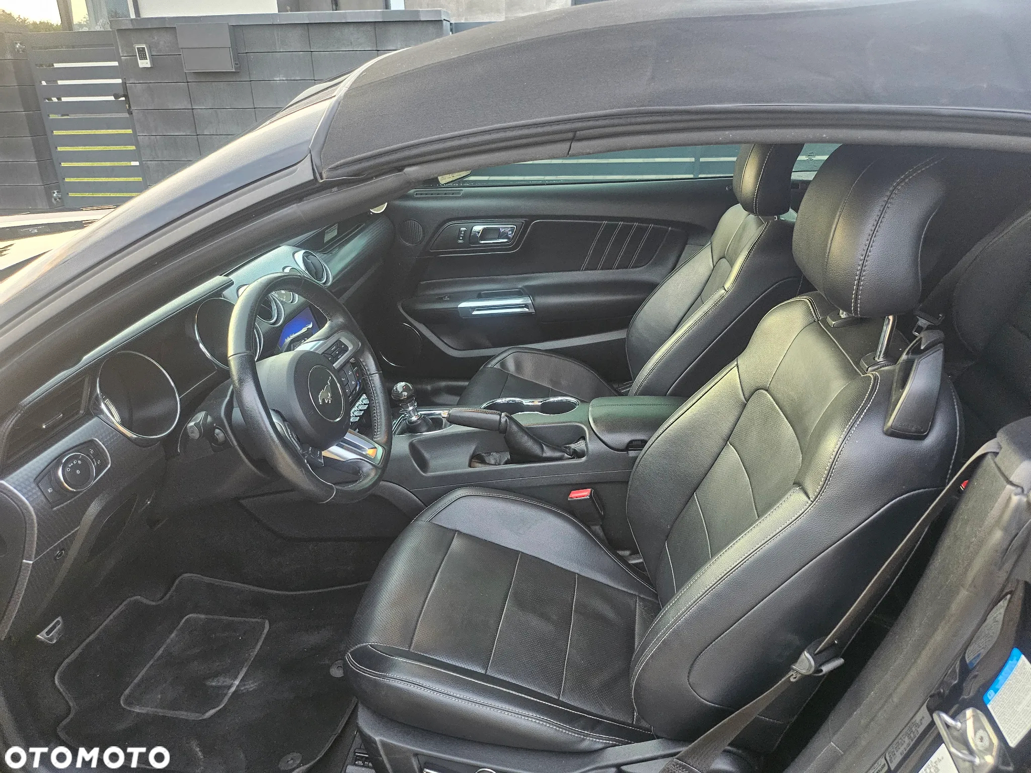 Ford Mustang - 18