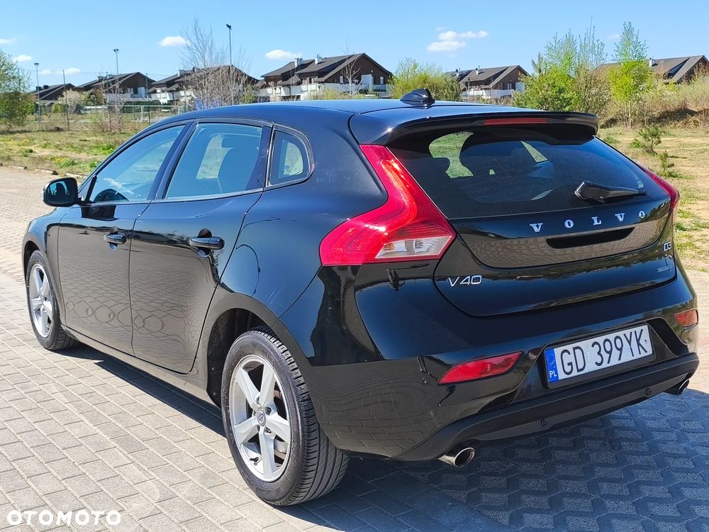 Volvo V40 - 8