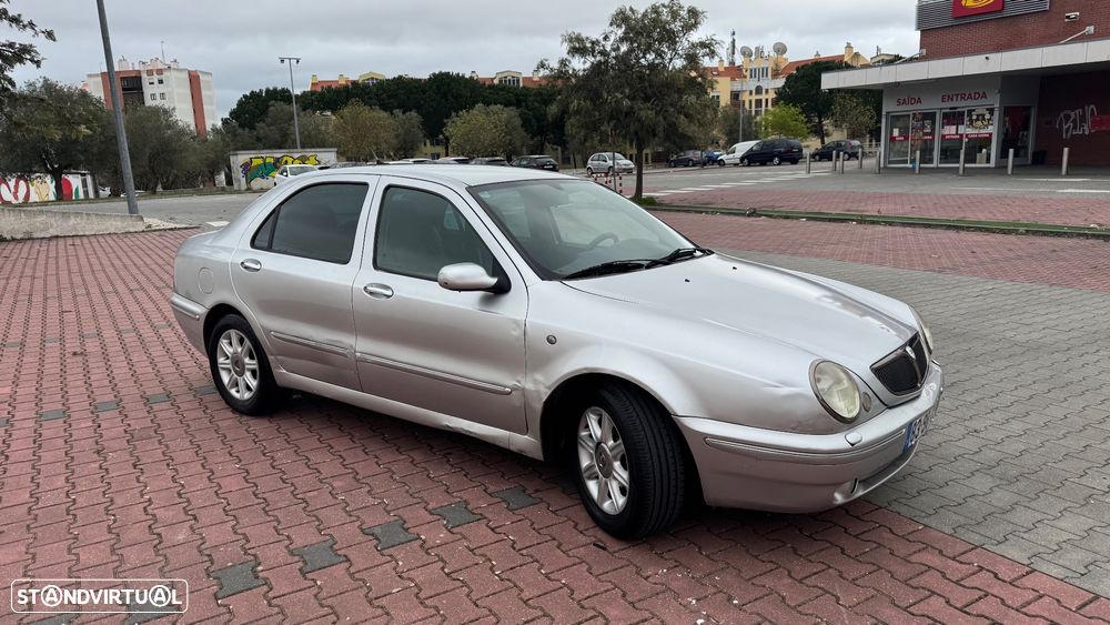 Lancia Lybra SW - 2