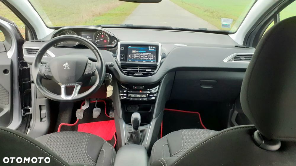 Peugeot 208 1.5 BlueHDi Allure S&S - 10