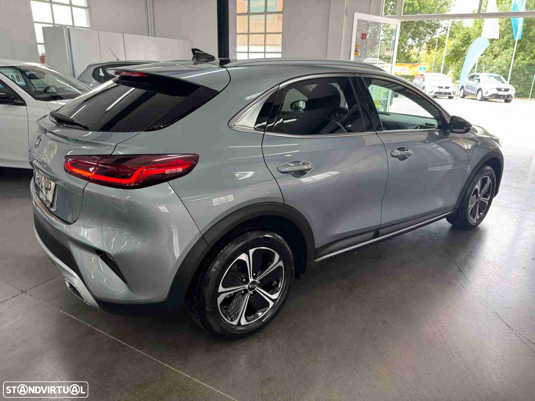 Kia XCeed 1.6 GDi PHEV First Edition+SRF - 3