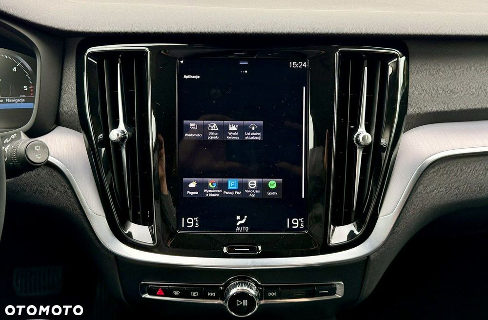 Volvo V60 D4 AWD Geartronic Momentum Pro - 23