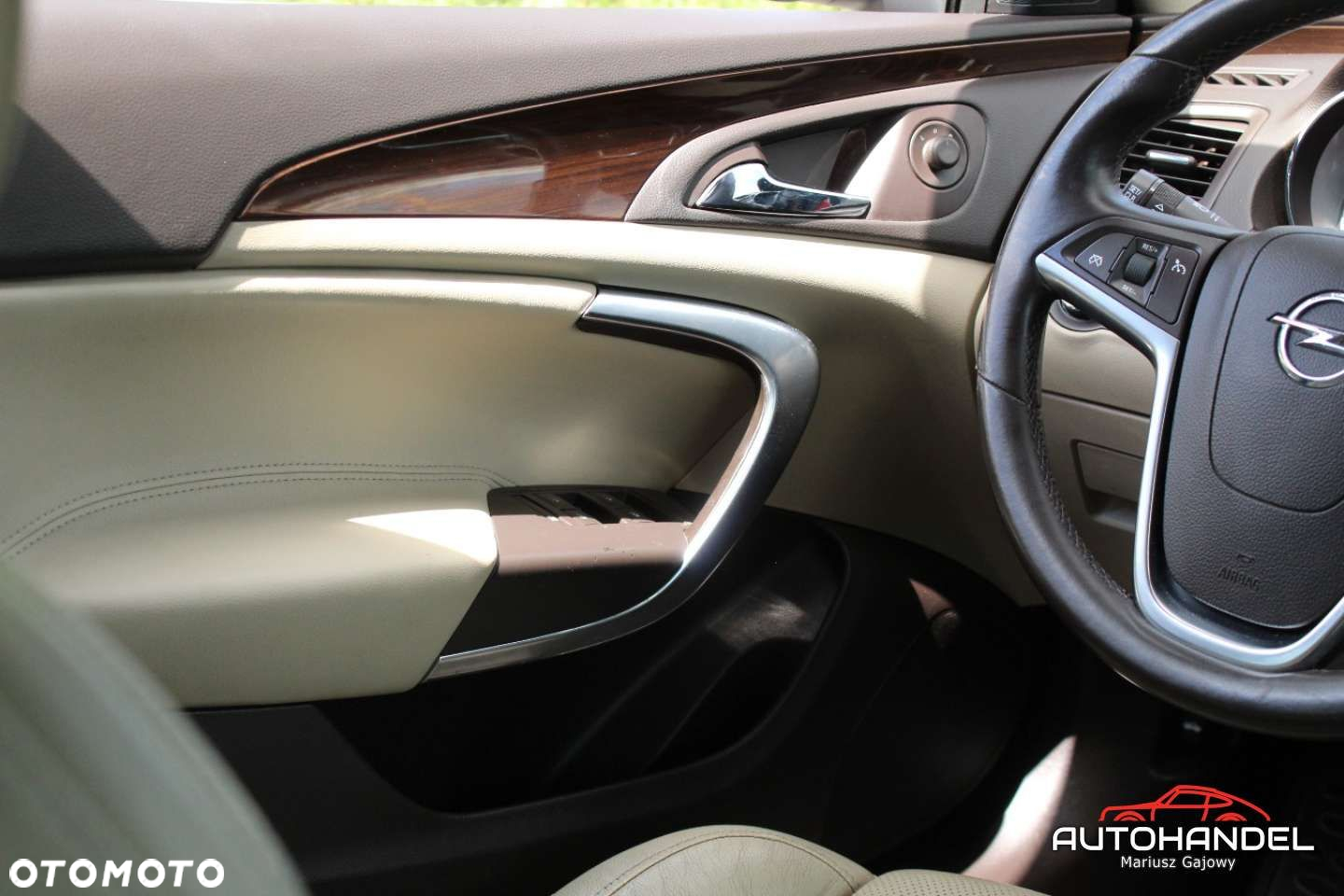 Opel Insignia - 17