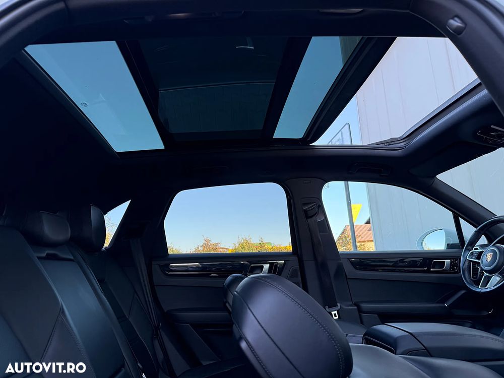 Porsche Cayenne S Hybrid Tiptronic S - 16