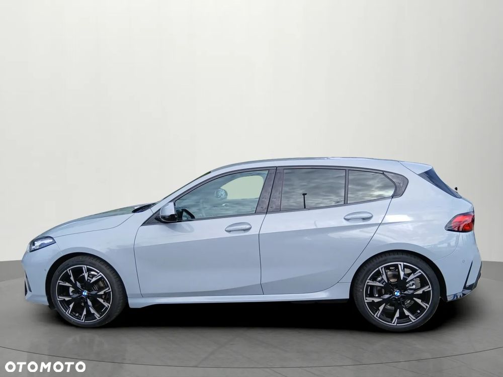 BMW 120 2025 photo 2