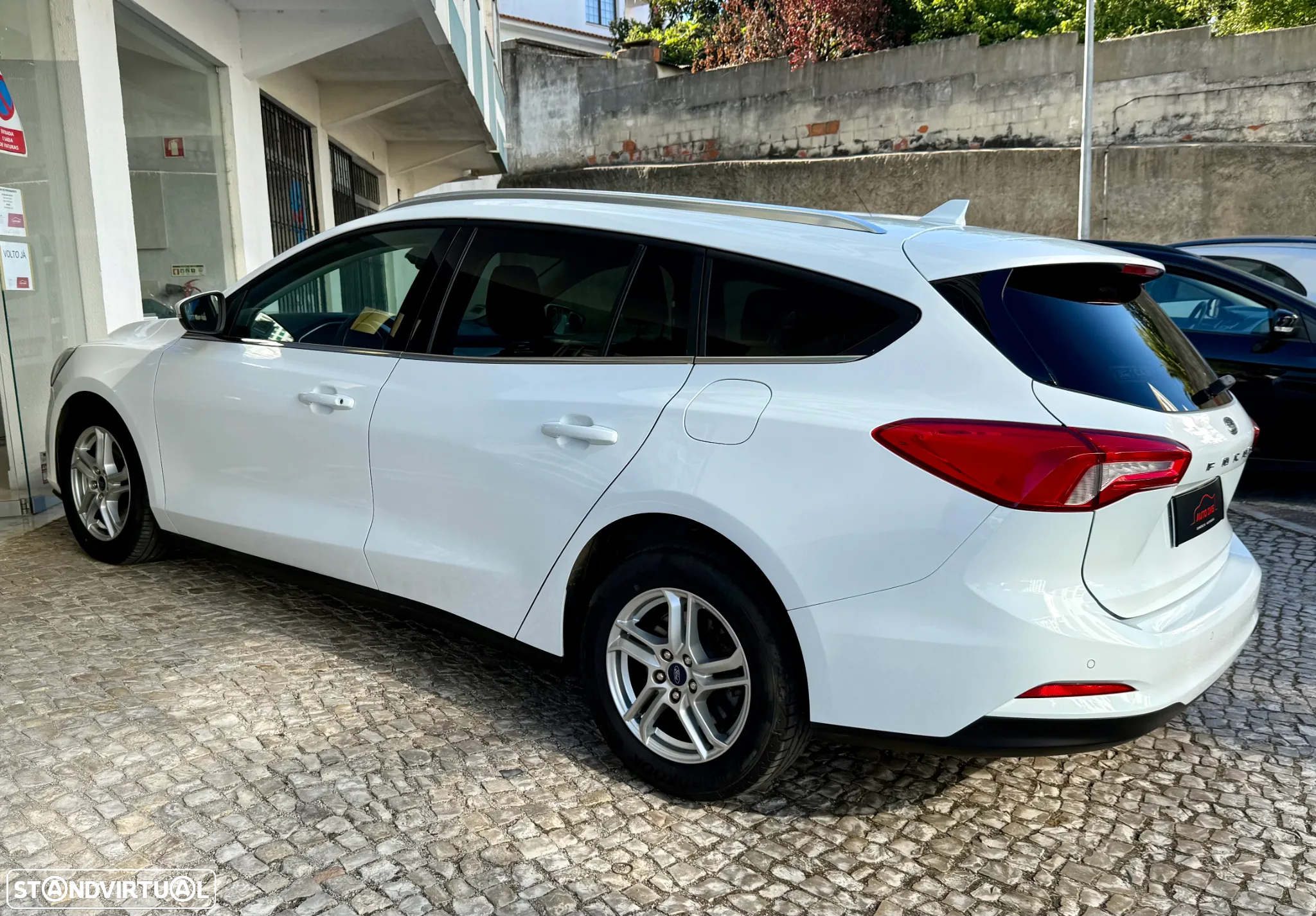 Ford Focus SW 1.5 TDCi EcoBlue Business - 6