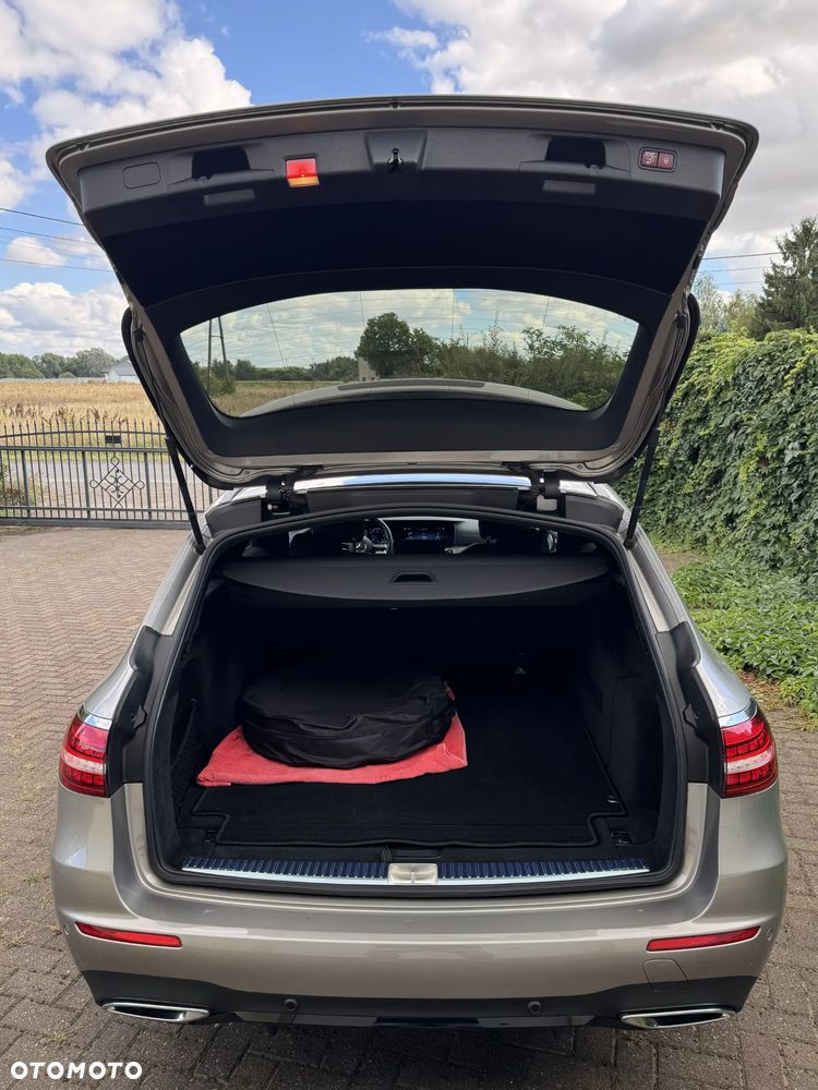 Mercedes-Benz Klasa E 220 d 4-Matic AMG - 12