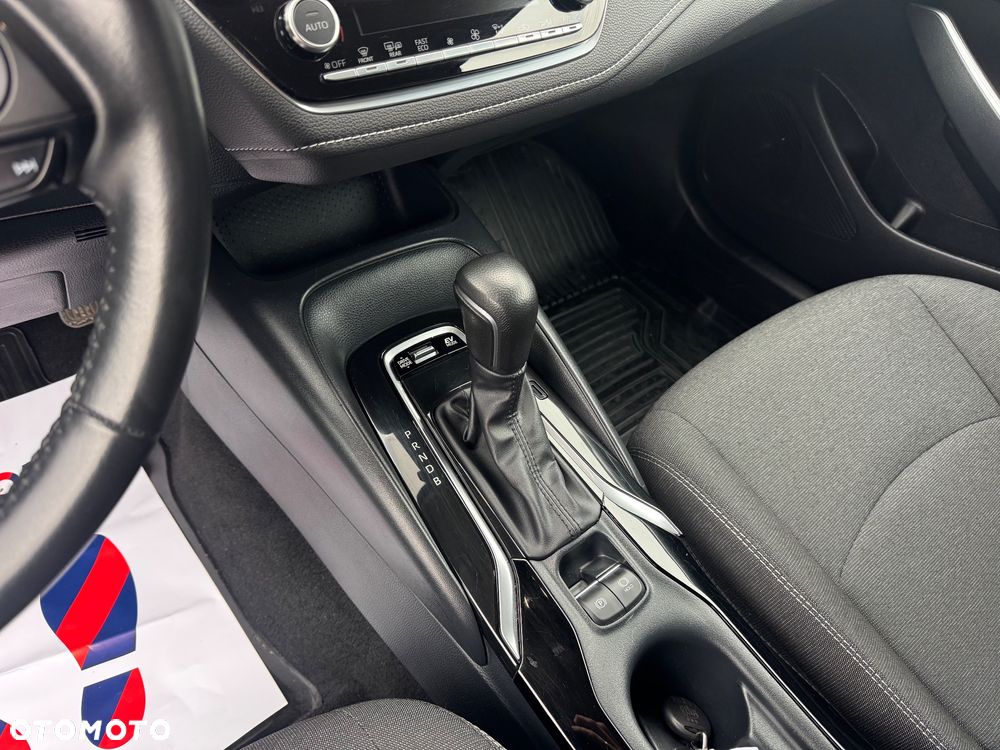 Toyota Corolla 1.8 Hybrid Comfort - 30