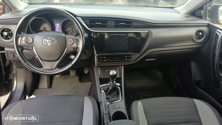 Toyota Auris Touring Sports 1.4 D-4D Comfort+Pack Sport - 6