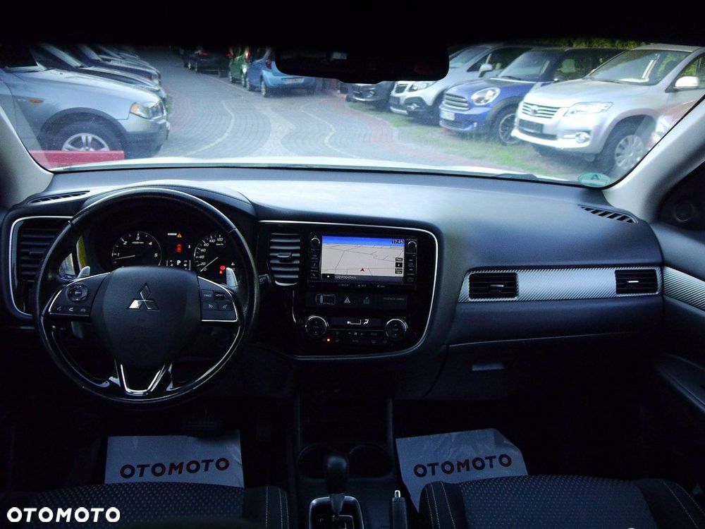 Mitsubishi Outlander - 17