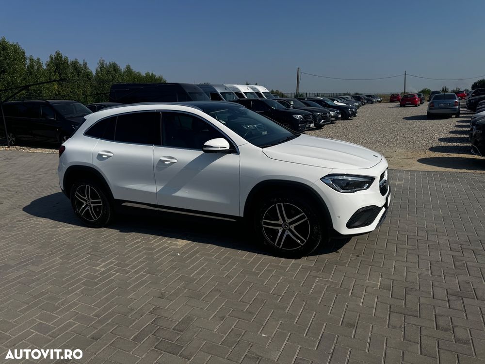 Mercedes-Benz GLA 200 d Aut. - 10